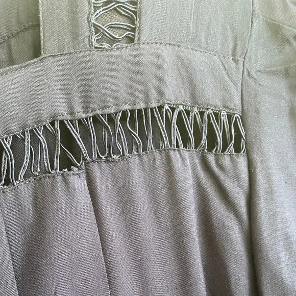 SARAH  ELIZABETH pleated navy blue maxi buttoned back closure sz 10 - Picture 10 of 11